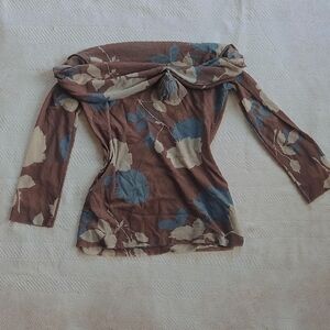 Floral Off-Shoulder Top With Pined Flower